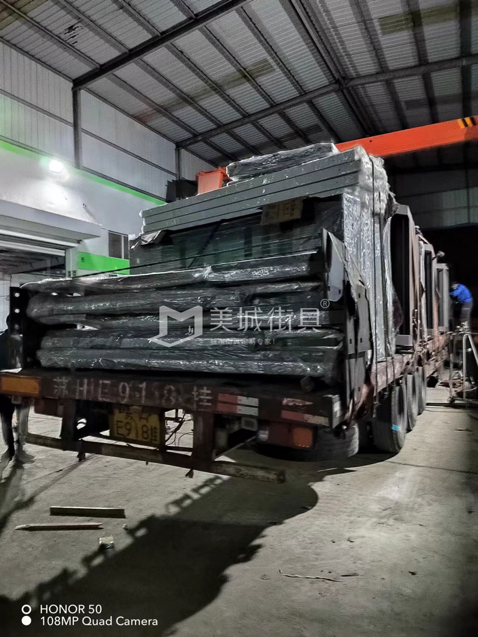 2022.10.18美城街具供應(yīng)臺(tái)州第三、四車候車亭發(fā)貨記錄